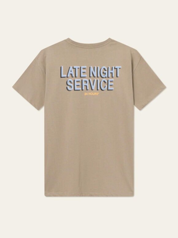 Les Deux - Late Night Service T-Shirt