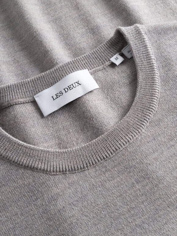 Les Deux - Greyson Merino Knit Concrete