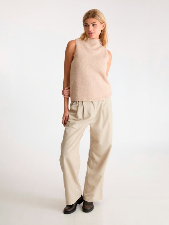 Neo Noir - Odelia Knit Top Sand