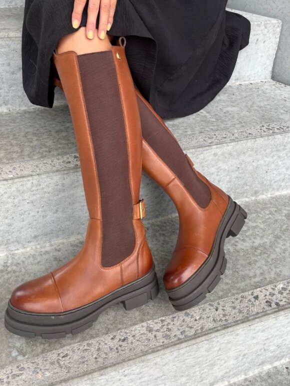 Copenhagen Shoes - The Follow Boot 1 Cognac