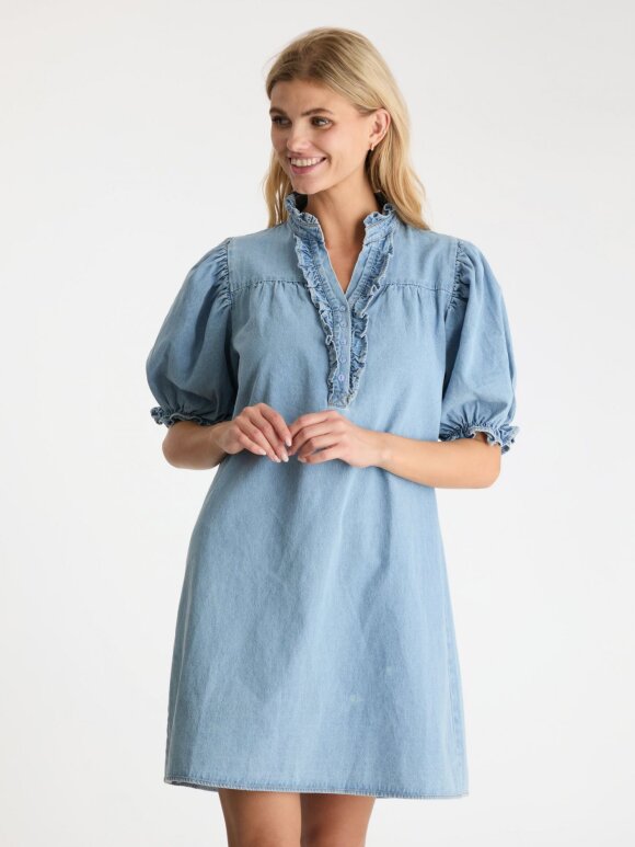 Neo Noir - Alma Denim Dress Stonewash