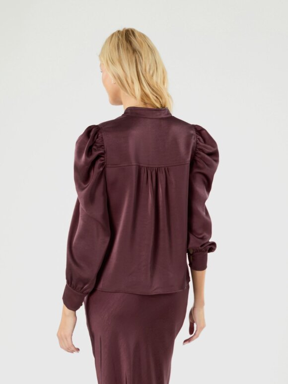 Neo Noir - Rosslyn Heavy Sateen Blouse