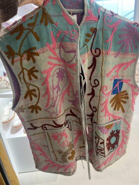 WAUW - Mallorca vest Kantha Embrodery